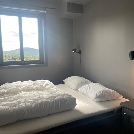Modern 4-bedroom Lägenhet