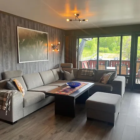 Modern 4-bedroom *