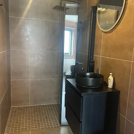 Modern 4-bedroom Lägenhet